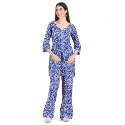 Women Blue and White Flower Short Kurta and Pant Set